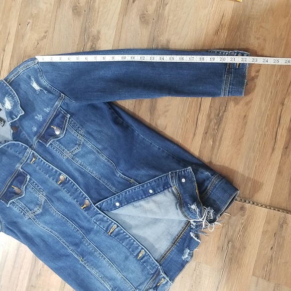 FOREVER  21 Six Button Tunic Length Distressed Jean Jacket w/ Hand Pockets - Picture 7 of 14